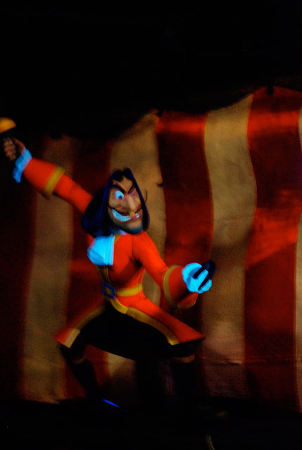 Magic Kingdom version of Peter Pan's Flight shows Captain Hook's hook on his left hand