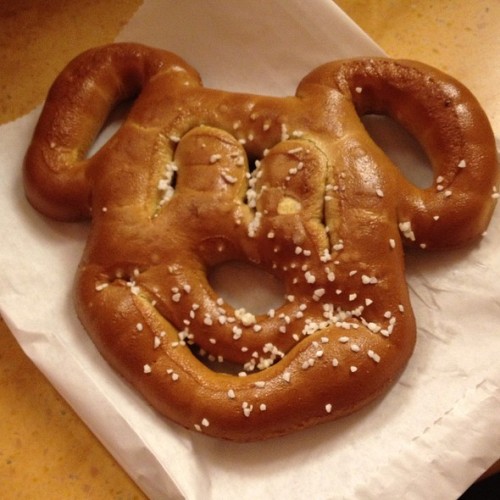 Mickey Pretzel