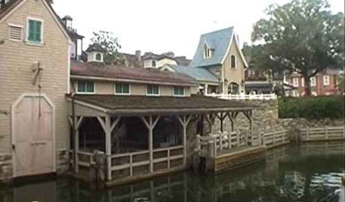 Mike Fink Keel Boats dock before it was removed