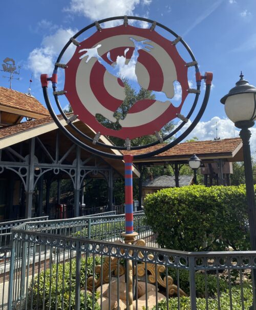 Goofy target practice at Storybook Circus
